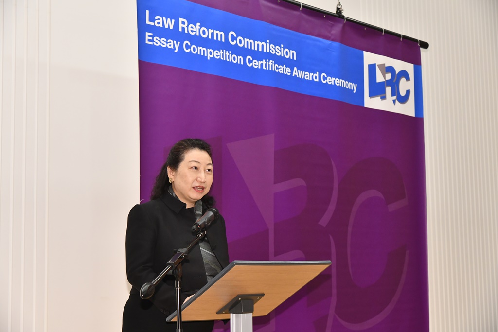 Ms Teresa Cheng, SC, LRC Chairman delivered welcome address